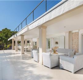 Luxury 6 Bedroom Seafront Villa with pool and Separate Apartment along Secluded Beach near Hvar Town, Sleeps 10-12